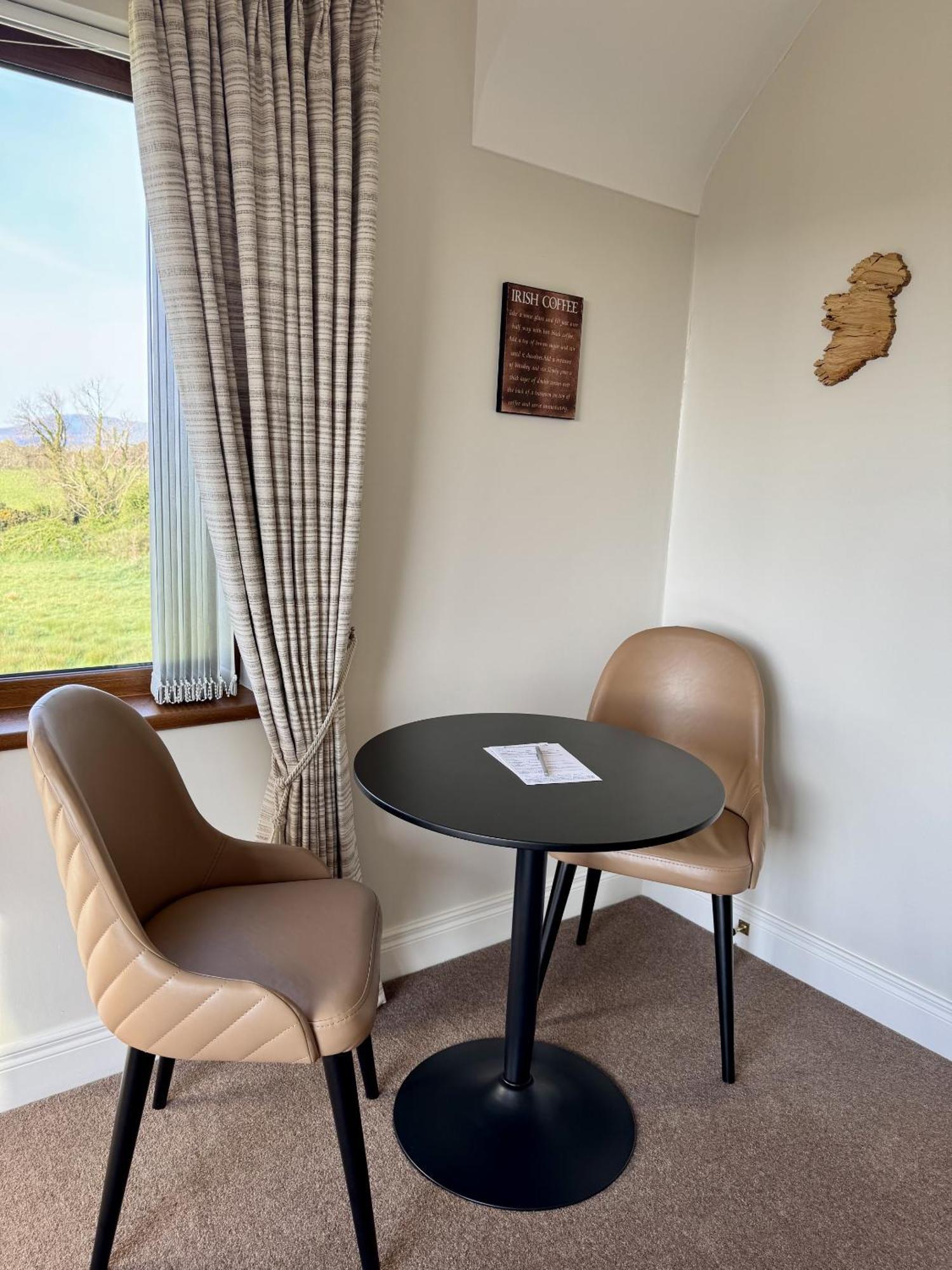 Mourne Country House Bed And Breakfast Килкил Номер фото